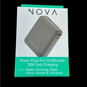 Nova iPhone and Samsung portable charger (Systema Power Pack Pro 10000mAh)